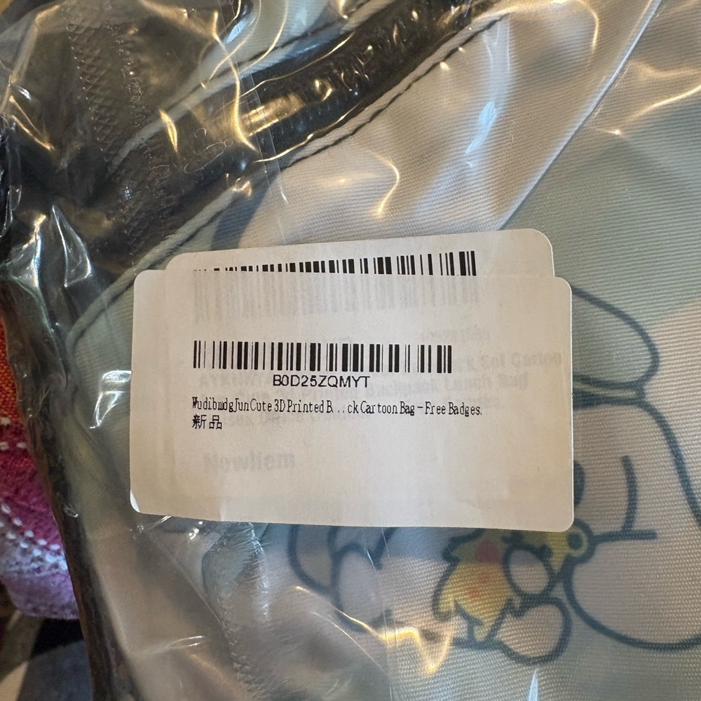 Cinnamonroll is hello kitties friend 🩷Kids Backpack Set - White and Pink NWT - Picture 6 of 7